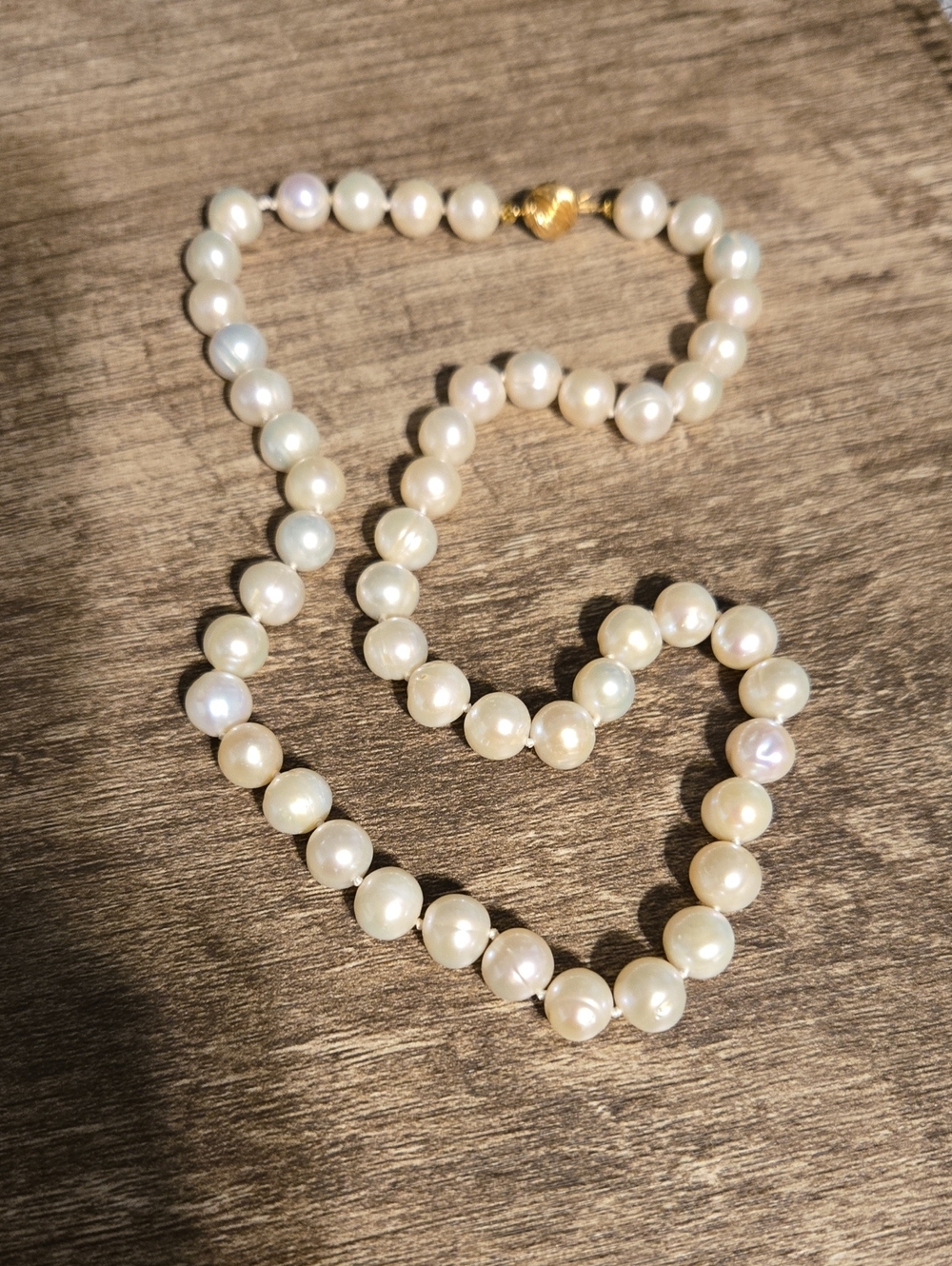 Genuine Knotted Freshwater Pearl Strand Necklace 18" Solid 14K Gold Clasp